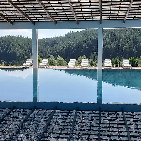 Pinerose Hotel