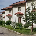 Pinerose Banszko