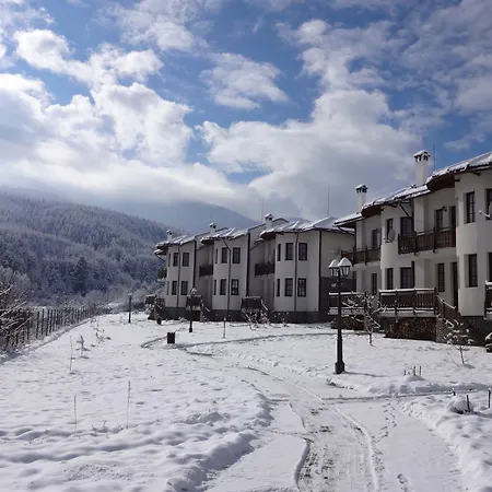 Pinerose Hotel