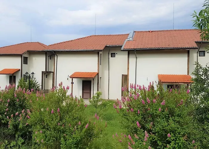 Pinerose Szálloda 4*